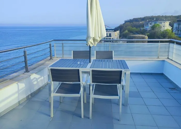 за гости аврора вю в917 Apartment Obzor